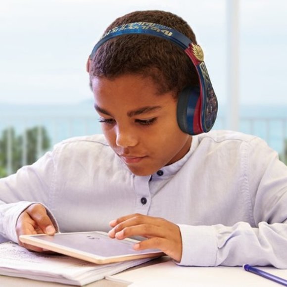 Kids Headphones - Wireless/Bluetooth - Volume Control/ Mic/ Phone Calls - Picture 10 of 11